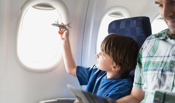 Việc chuẩn bị giấy tờ cho trẻ em đi máy bay là vô cùng cần thiết