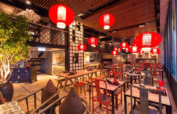 Không gian nhà hàng đạm chất Trung Hoa cực kì đẹp mắt