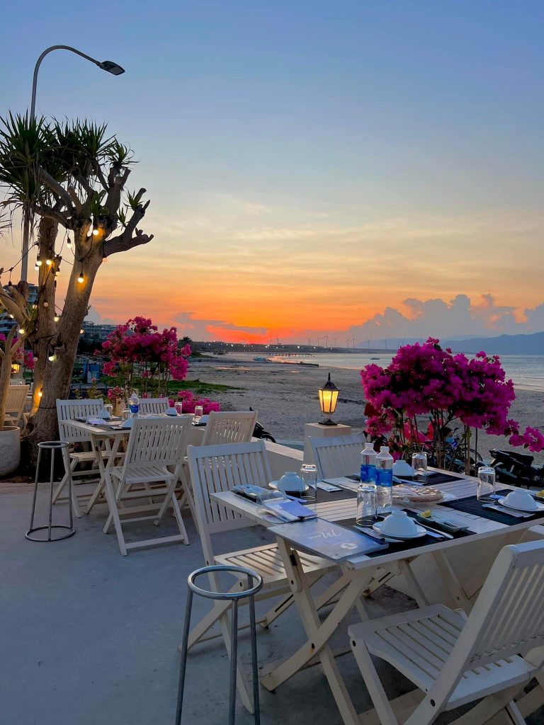 nhà hàng view biển